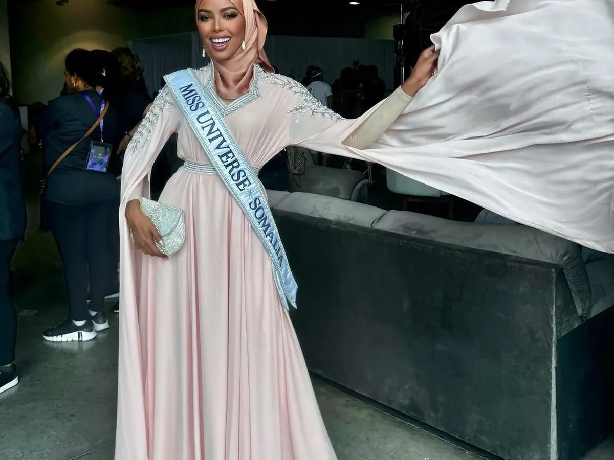 Aktris Hijab Somalia Curi Perhatian di Cannes 2025