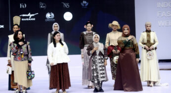 Wastra Depok Tampil Memukau di Indonesia Fashion Week 2025