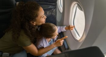 Aturan Tiket Pesawat untuk Penumpang Bersama Anak